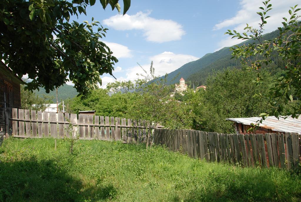 Keti Pilpani Guesthouse 梅斯蒂亚 外观 照片