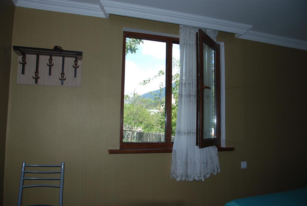 Keti Pilpani Guesthouse 梅斯蒂亚 外观 照片