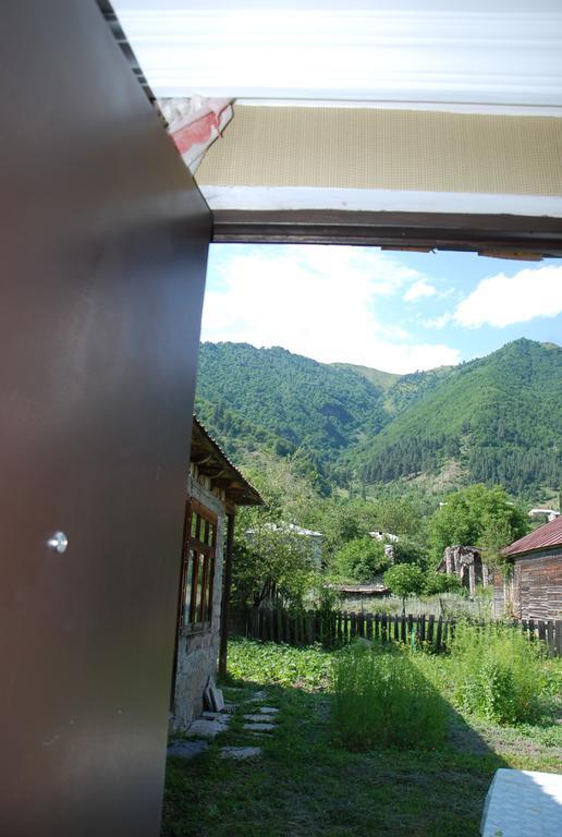 Keti Pilpani Guesthouse 梅斯蒂亚 外观 照片