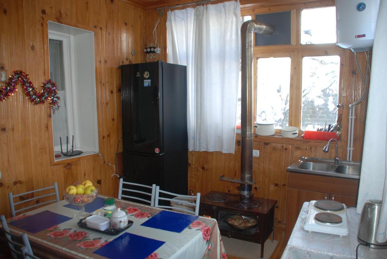 Keti Pilpani Guesthouse 梅斯蒂亚 外观 照片